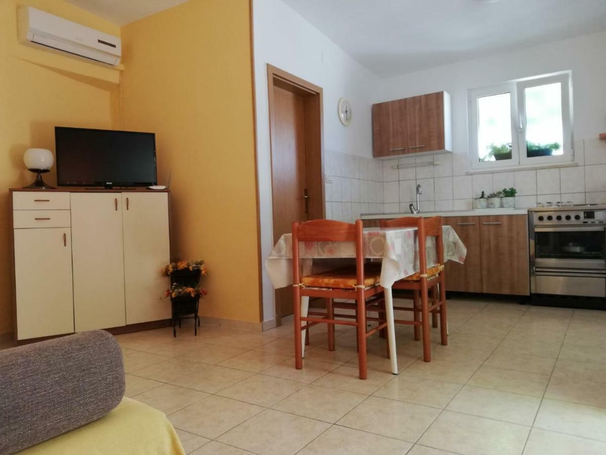 Apartment Center Tonka Makarska Exterior photo