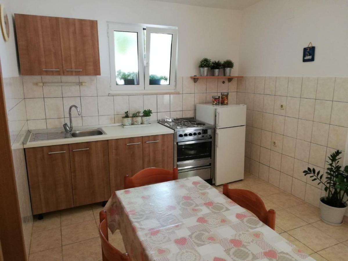 Apartment Center Tonka Makarska Exterior photo