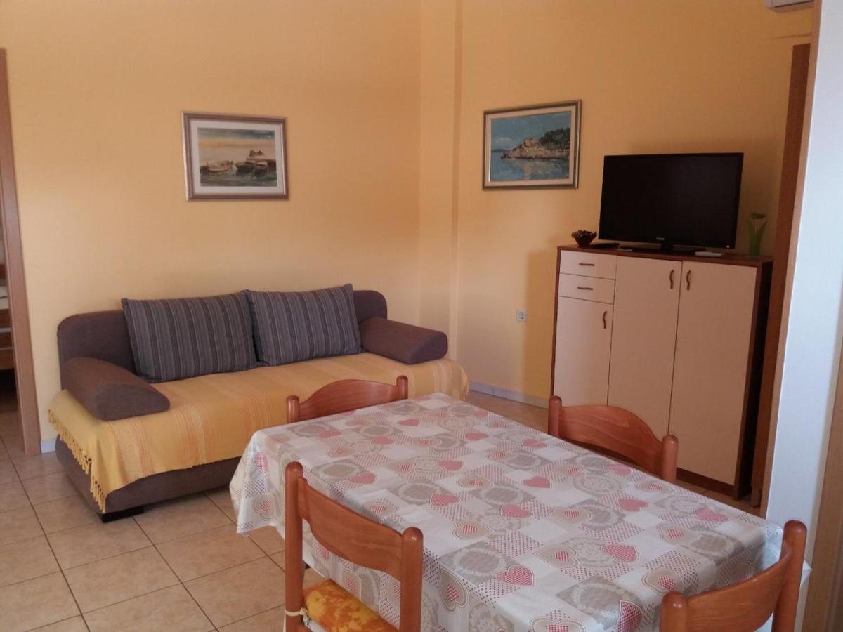 Apartment Center Tonka Makarska Exterior photo